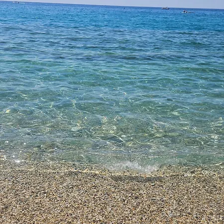 Agata Apartman *